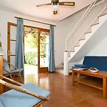 Apartamentos Sa Caleta Apartmán *