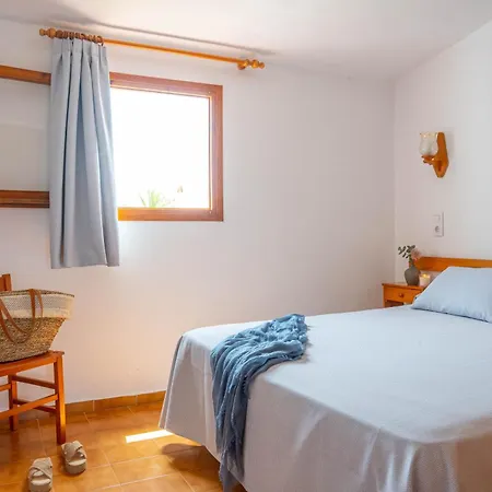 Apartamentos Sa Caleta *