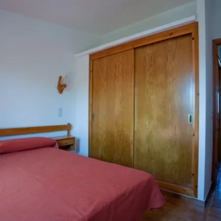 Апартаменты Apartamentos Sa Caleta *