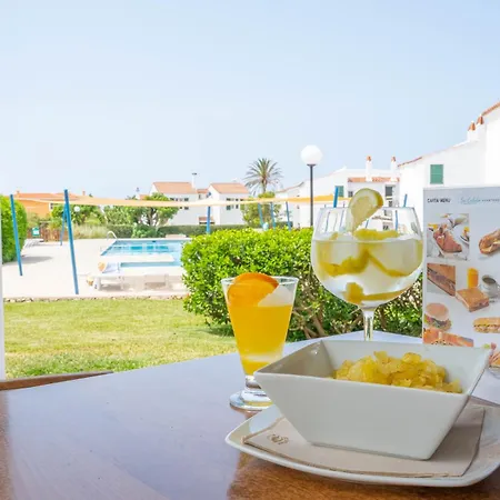 Apartamentos Sa Caleta *