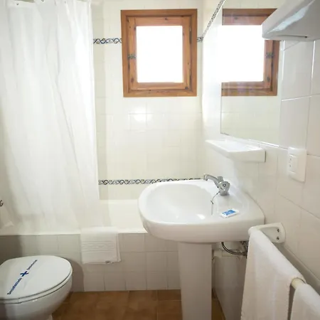 Apartamentos Sa Caleta