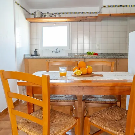 Apartamentos Sa Caleta Апартаменты *